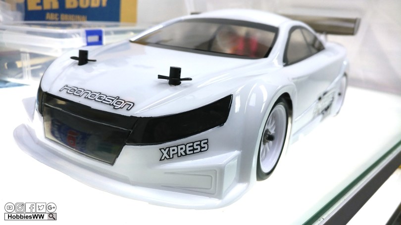 xpress-xm1s-rcon-on9-new-body-110-How-To-Trim-Mount-a-Race-Body-m-chassis